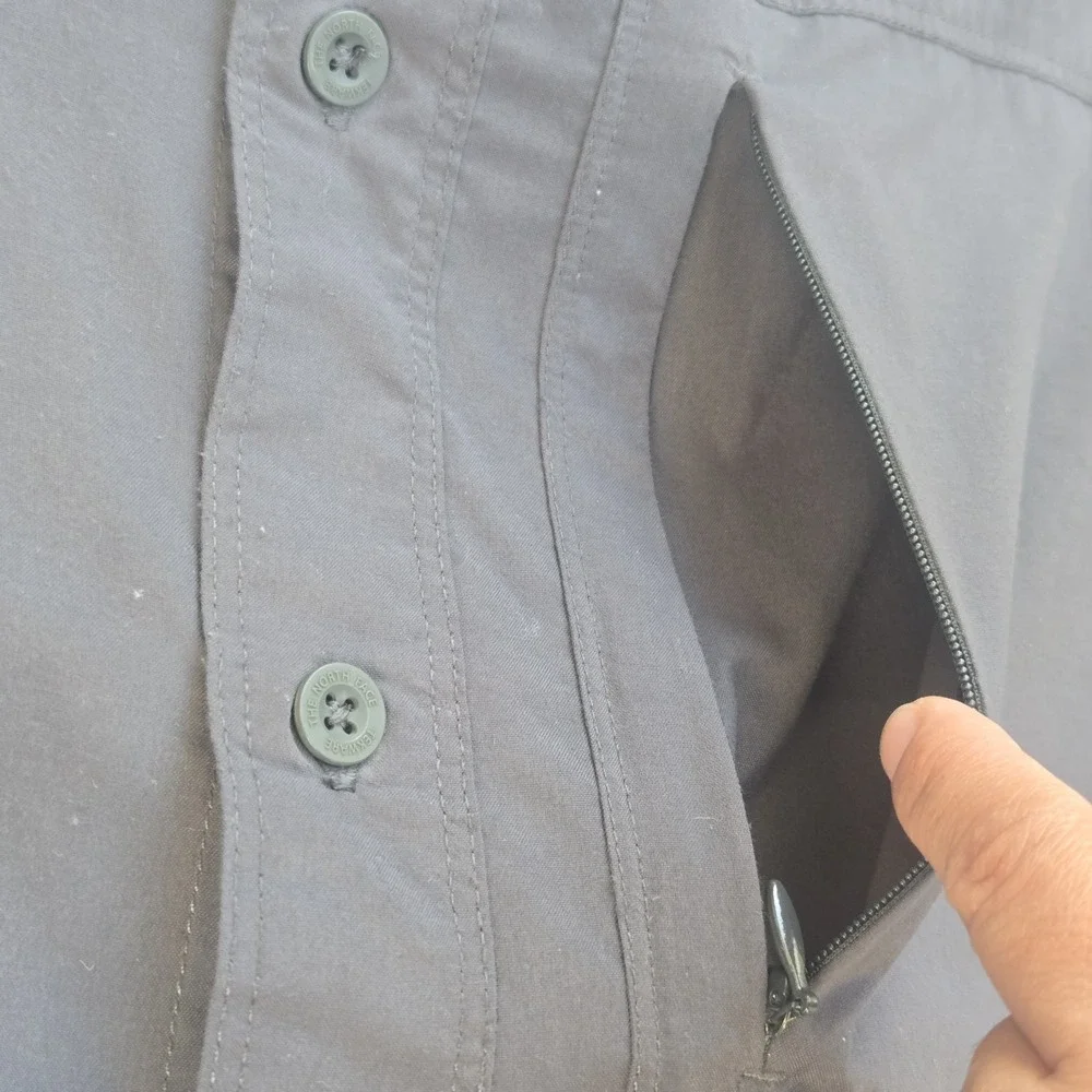 The‎ North Face Shirt Men's Size XL Gray Botton Up Short Sleeve